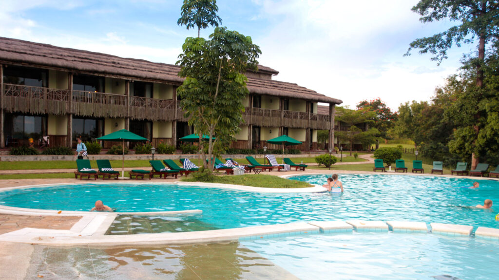 Paraa Safari Lodge