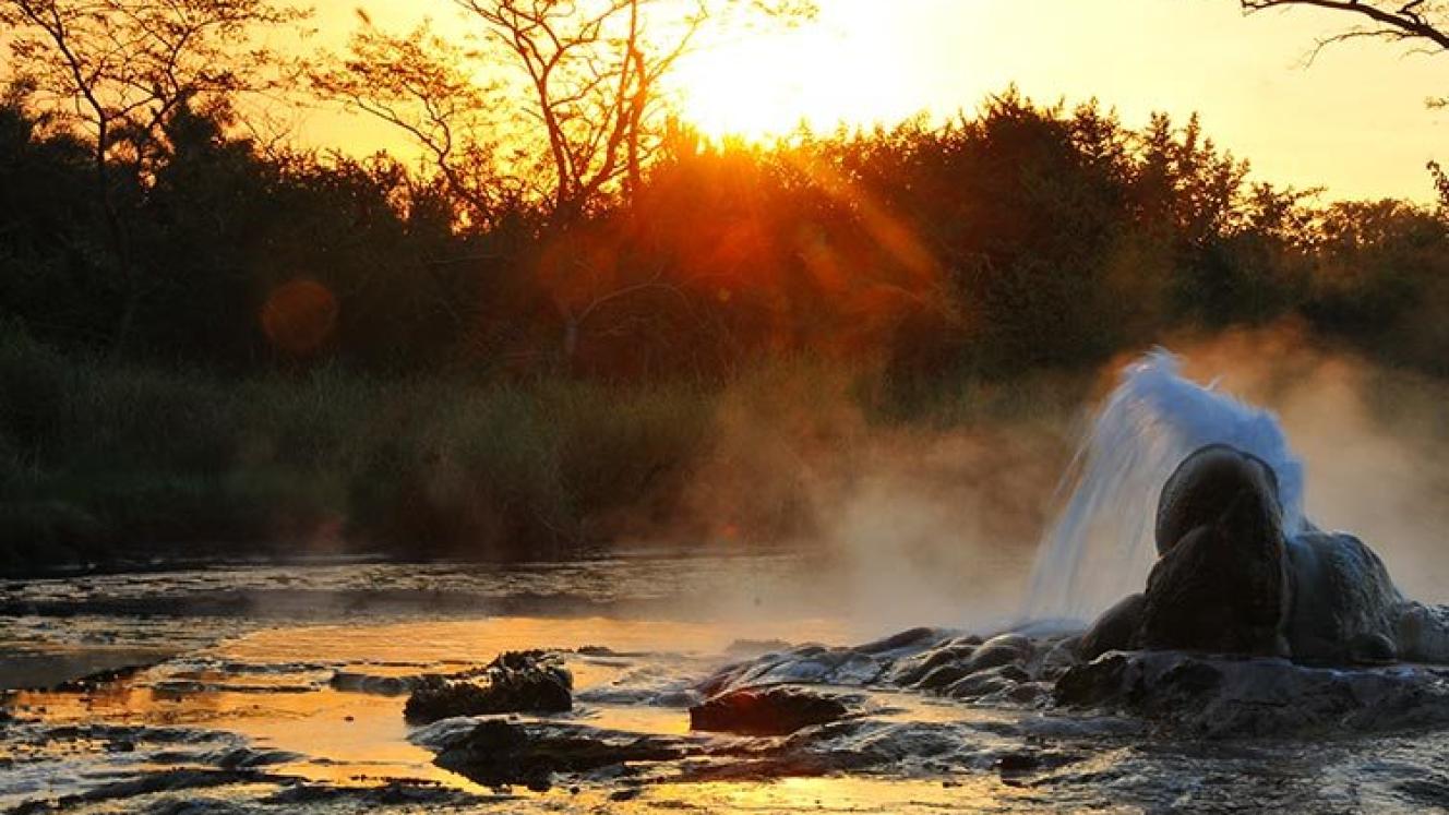 Semuliki National Park Hiking: Best Time to Visit for honeymooners
