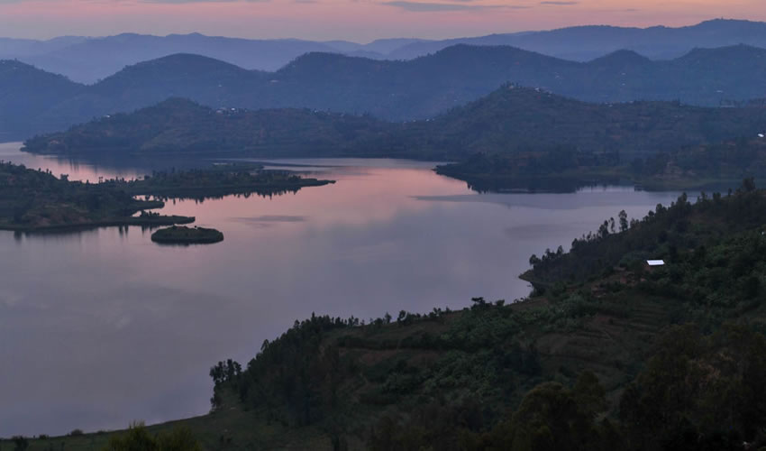 Rwanda twin lakes experience