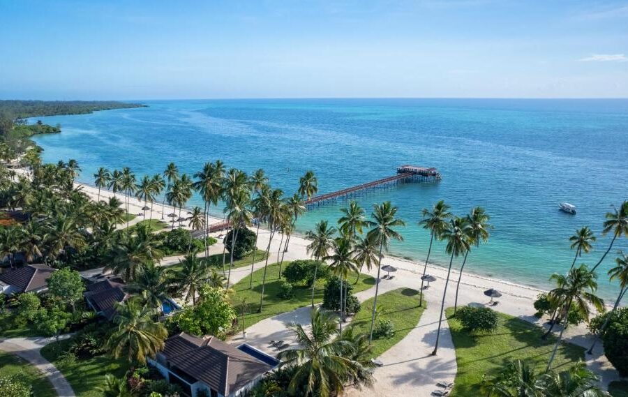 9-Day Best of Tanzania Safari and Zanzibar Beaches