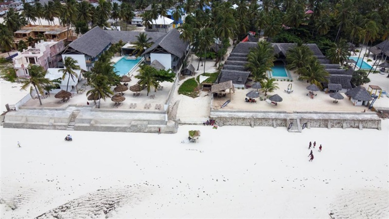 9-Day Best of Tanzania Safari and Zanzibar Beaches