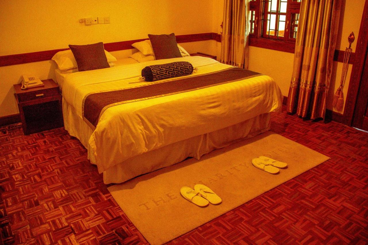 9-Day Best of Tanzania Safari and Zanzibar Beaches