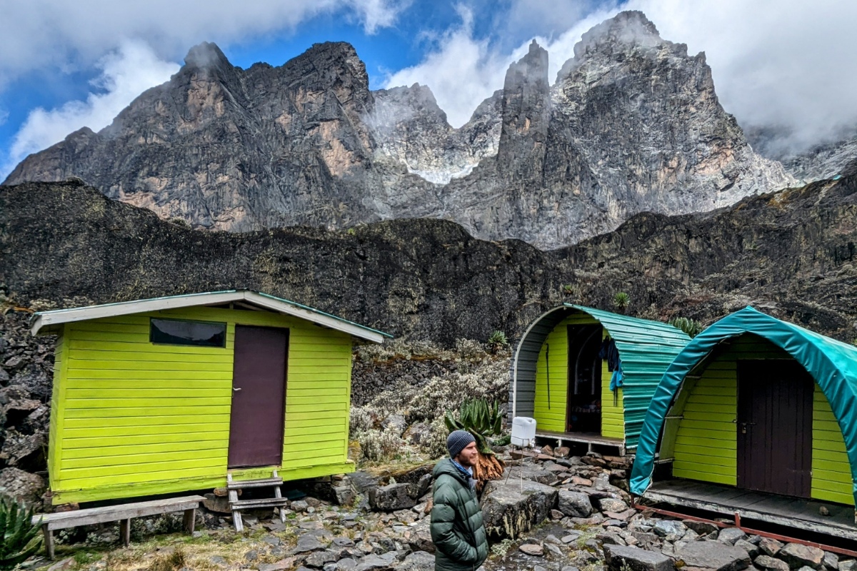 Rwenzori Mountains Kilembe Trail Climbing Itinerary (8–10 Days)