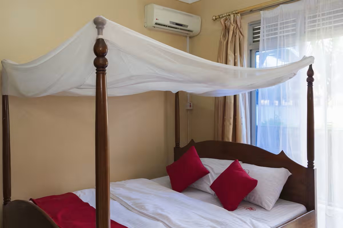 Rwenzori Mountains Summit Climb Itinerary to Margherita Peak