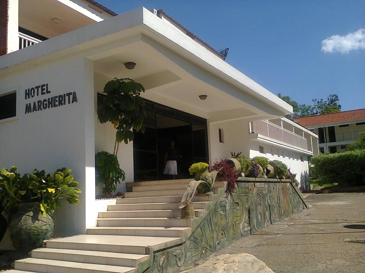 Rwenzori Mountains Kilembe Trail Climbing Itinerary (8–10 Days)